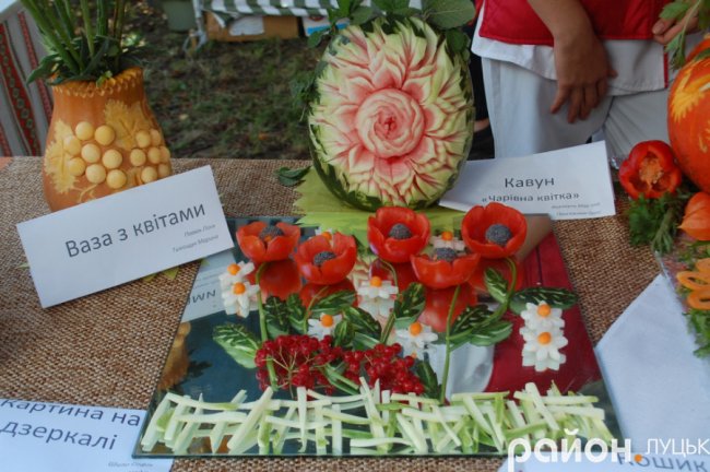 «Бурштинова осінь»: страви, мода і музика