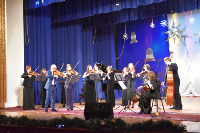 Лучани насолодилися різдвяним концертом оркестру «Con Moto». ФОТО