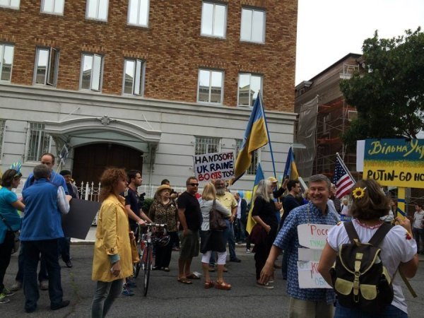 Марші миру  на підтримку України пройшли у 18 країнах. ФОТО