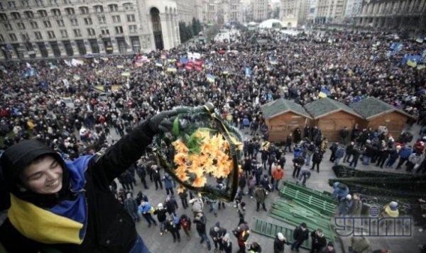 Євромайдан повернувся на Майдан Незалежності. ФОТО