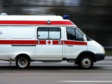 Волинські медики допомогли трьом людям, які впали з висоти