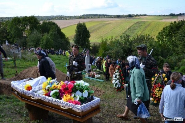 На Волині поховали бійця 51-ої бригади. ФОТО