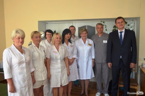 Небайдужі клієнти ПриватБанку подарували медичне обладнання. ФОТО