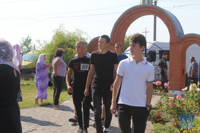 У селі на Волині конфлікт через церкву переріс у шарпанину. ВІДЕО