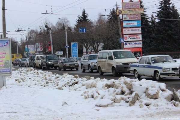 У Луцьку маршрутка в’їхала в бік іншого автобуса. ФОТО
