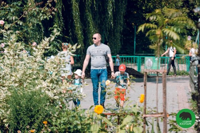 Як у Луцькому зоопарку розважалися школярі. ФОТО