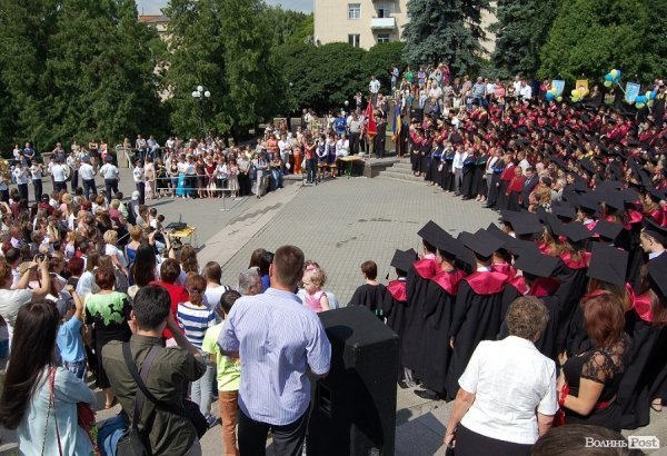 Як вручали дипломи магістрам Східноєвропейського університету. ФОТО