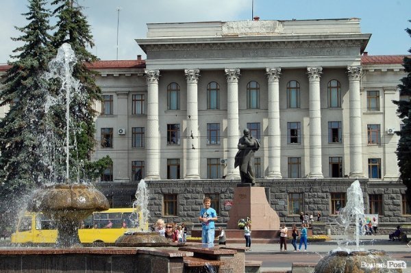 Як вручали дипломи магістрам Східноєвропейського університету. ФОТО