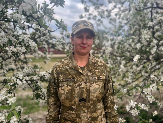 Багатодітна волинянка служить у війську та виховує п'ятьох дітей. ФОТО