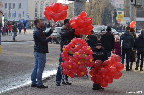 Кохання на вулицях Луцька. ФОТО