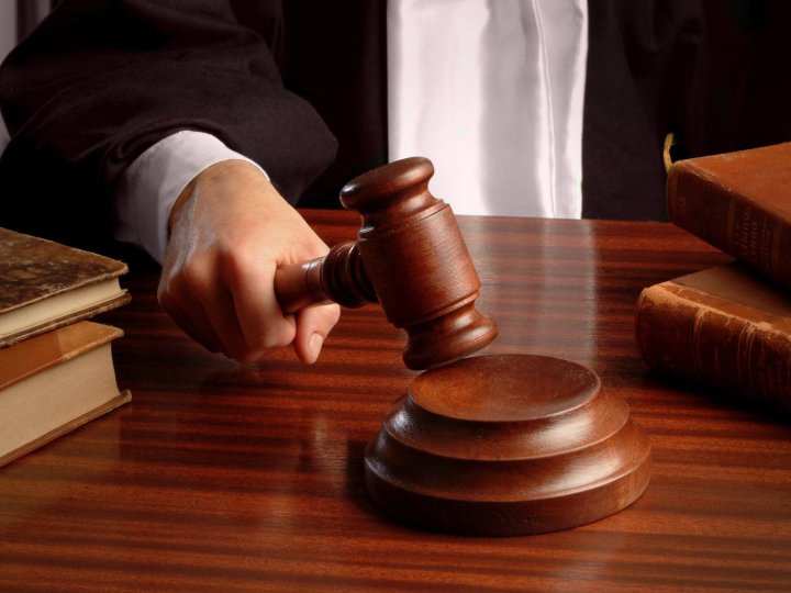 На Волині чоловік побив підлітка біля ліцею: суд виніс вирок