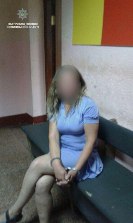 П'яна водійка покусала патрульного у Луцьку. ФОТО. ВІДЕО