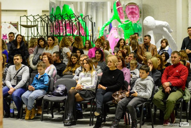 Відгримів перший Lutsk Fashion Weekend Kids: моделями були діти з притулку. ФОТО