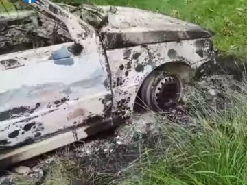 Поблизу Луцька чоловік зачинився в машині і підпалив себе 