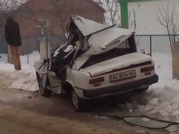 На Волині вантажівка врізалася у «Жигулі»