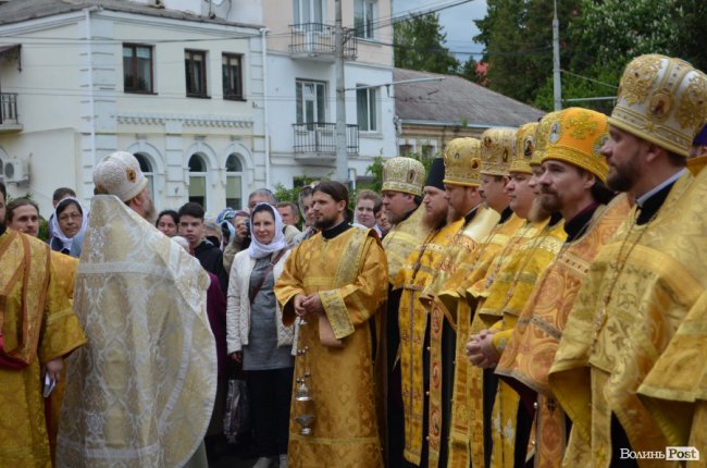 У Луцьку хресною ходою пройшли прихильники церкви Московського патріархату. ФОТО