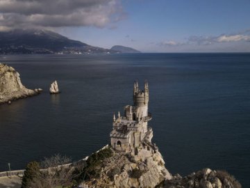 Україна готова провести демілітаризацію Криму, – Шмигаль