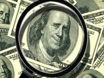 У Польщі українець хотів обдурити прикордонників, показавши фальшиві долари