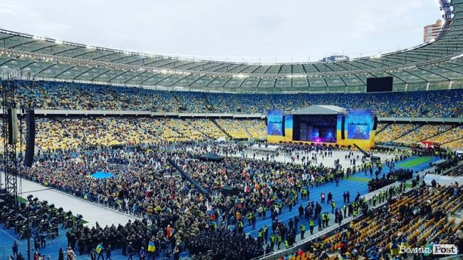 За мить до дебатів: директор видання «ВолиньPost» розповів, що відбувається на «Олімпійському»