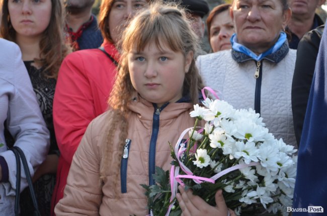 Майбутні правоохоронці: у Луцьку посвятили в ліцеїсти 75 юнаків та дівчат. ФОТО