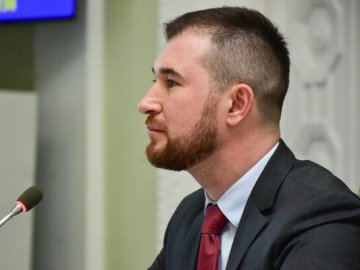 До очільника Чернігова прийшли з обшуками: що відомо