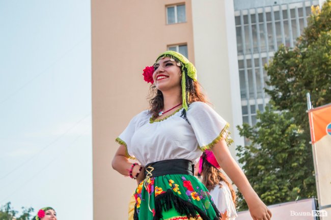 Як колоритні іноземці фестивалили у центрі Луцька. ФОТО