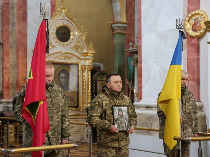 Сумний день: лучани попрощалися із Героєм Олександром Повхом