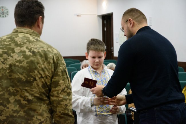 У Луцьку вручили державні нагороди родинам загиблих захисників. ФОТО