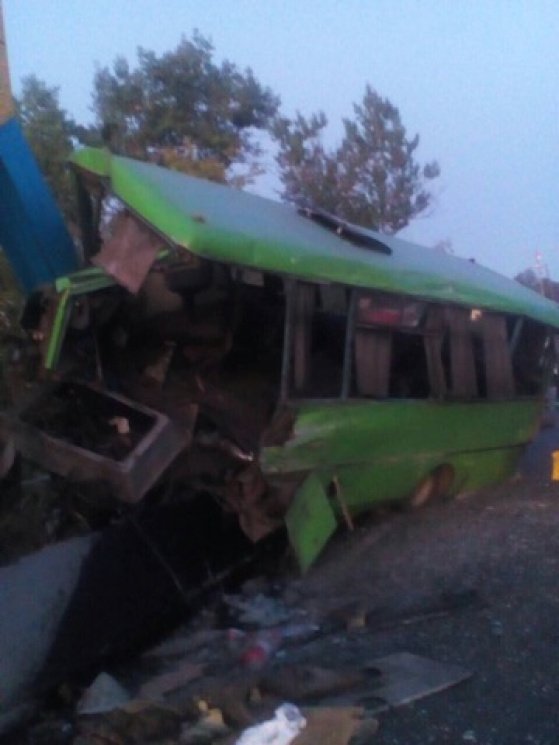 Моторошна аварія на Харківщині: десятки постраждалих