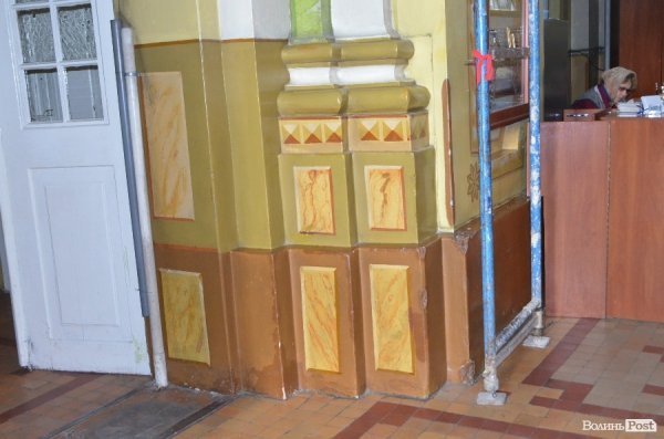 У центрі Луцька ремонтують собор. ФОТО