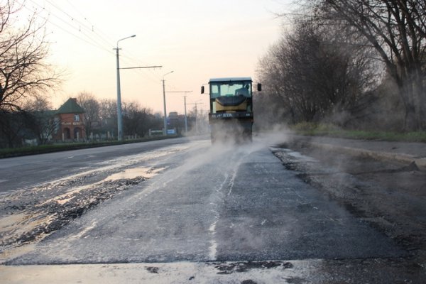 Луцький мер покатався містом. ФОТО