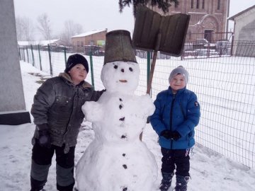 Волиняни в соцмережах активно діляться світлинами сніговиків. ФОТО