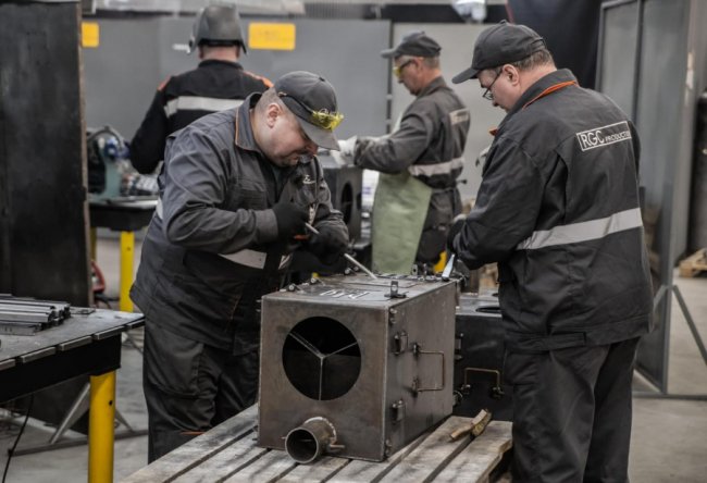 «Волиньгаз» передасть військовим буржуйки, теплі речі та дитячі малюнки