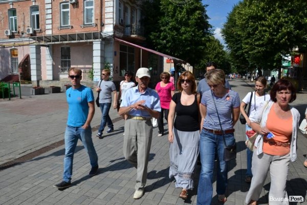 Багато будівель у центрі Луцька «стоять на кістках». ФОТО