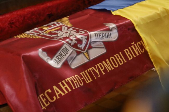 У Луцьку провели в останню путь загиблого Героя Іллю Симоновича