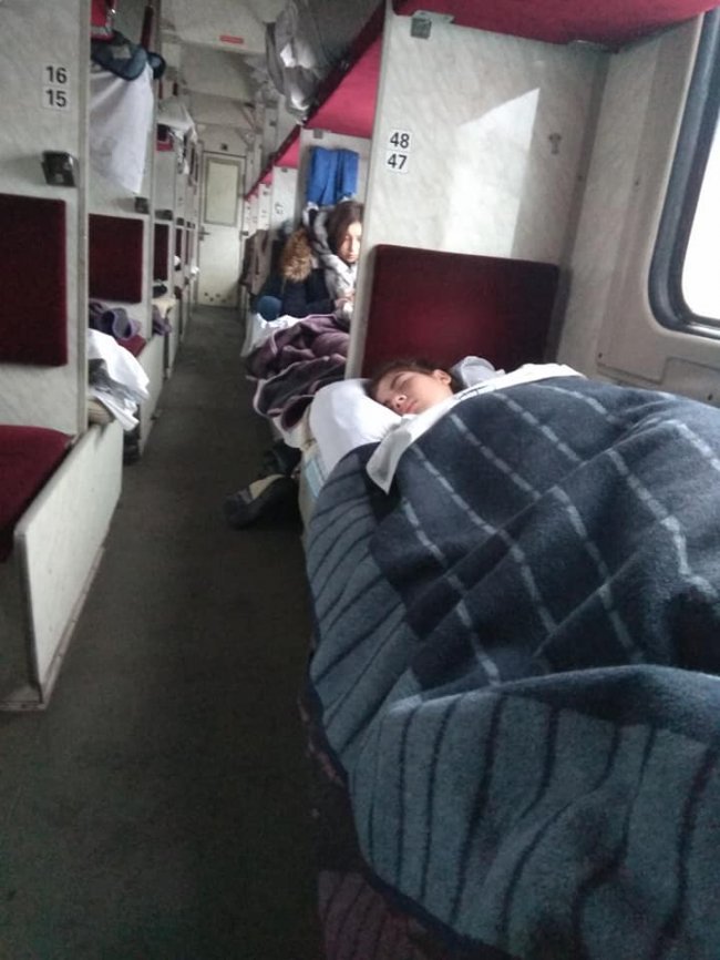 Пасажири ковельського потяга в лютий мороз їхали без опалення. ФОТО