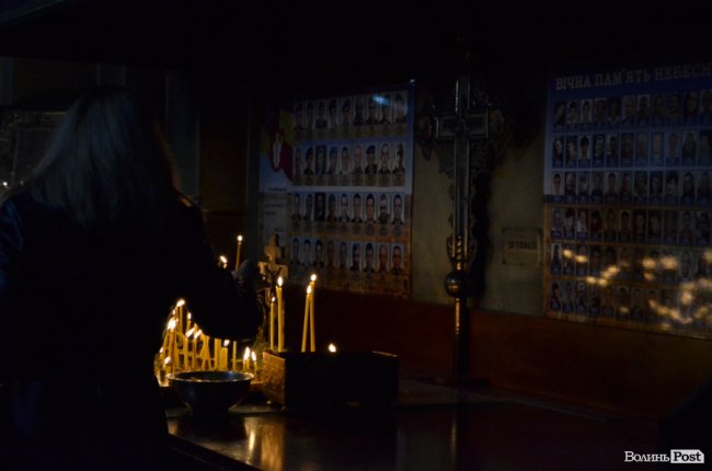 Загинув у день народження: Луцьк попрощався з воїном Віктором Лахаєм. ФОТОРЕПОРТАЖ