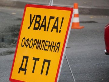 На Волині пенсіонер за кермом авто збив 20-річну дівчину