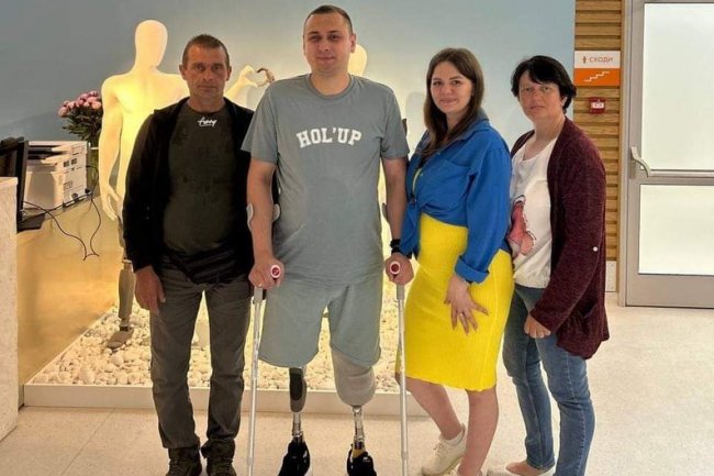 Родина Копищиків під час реабілітації у Львові з батьками Світлани