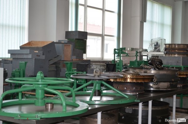 Як у Луцьку ремонтують авіадвигуни. ФОТО