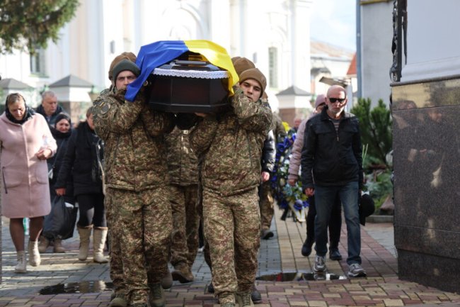 Загинув у боях за Покровськ: у Луцьку провели в останню дорогу полеглого Героя Анатолія Кравчука