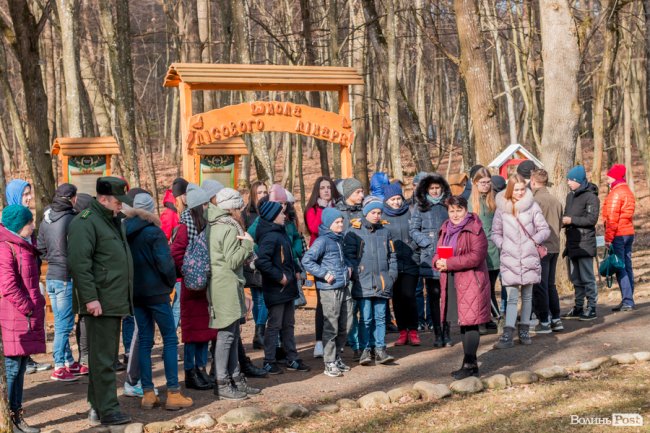 Учні першого на Волині міського шкільного лісництва побували у «волинській Швейцарії». ФОТО
