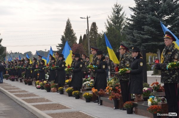 В Гаразджі освятили пам’ятники Героїв, які загинули в АТО. ФОТО