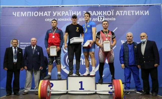 Лучанин взяв «срібло» на чемпіонаті України з важкої атлетики. ФОТО