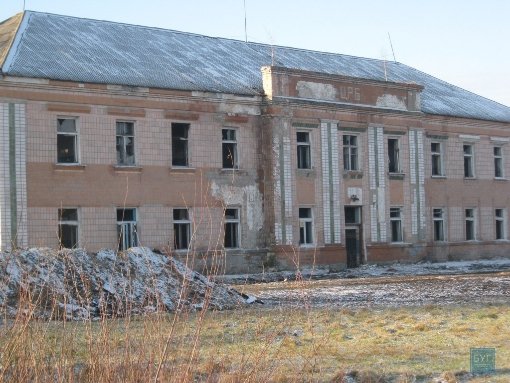 На Волині приміщення лікарні переобладнають  в житловий будинок. ФОТО