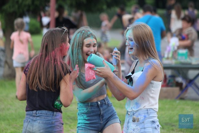 У місті на Волині кидалися фарбами. ФОТО