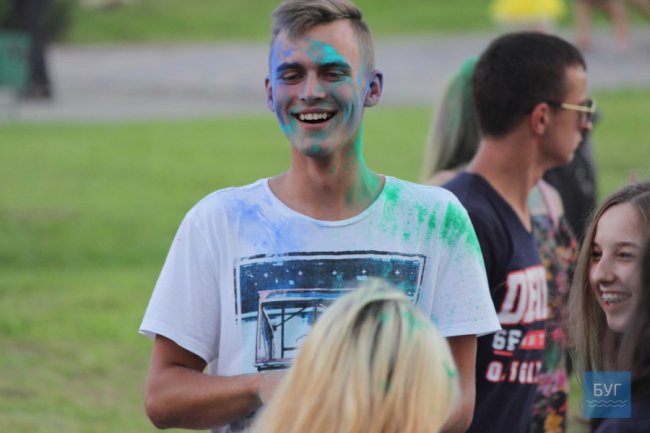 У місті на Волині кидалися фарбами. ФОТО