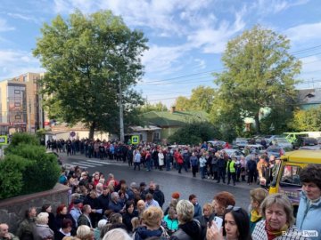 «З вовками мирно не можна»: завтра підприємці Старого ринку пікетуватимуть Луцькраду