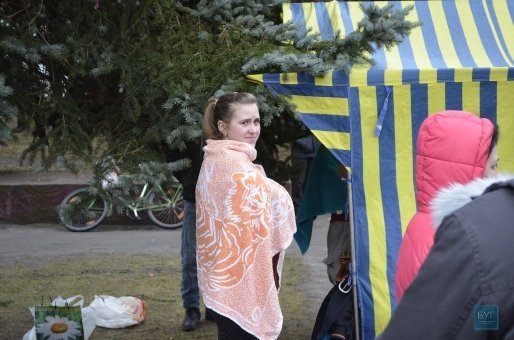 На Волині дорослі і діти обливались водою на допомогу бійцям. ФОТО