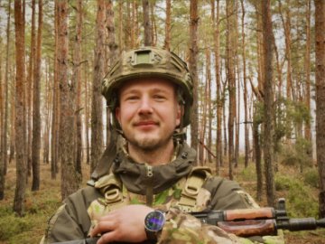 «На відстані 10 метрів»: волинянин «Лисий» про бої з росіянами в Бахмуті та їхню підступність. ВІДЕО